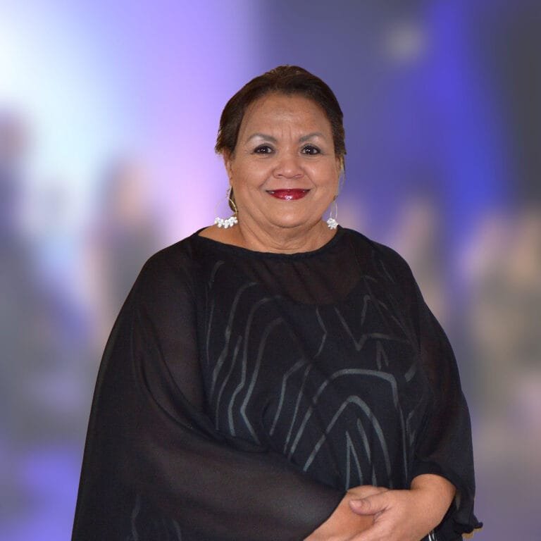 Mrs Lindie Strong WUCC